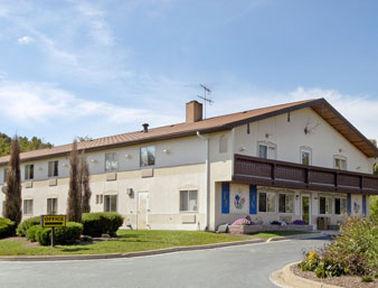 Hotel Super 8 By Wyndham Joppa Esterno foto